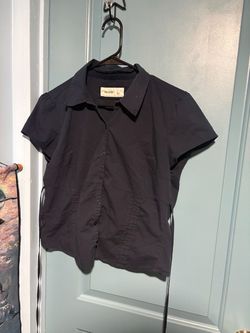 Hollister top