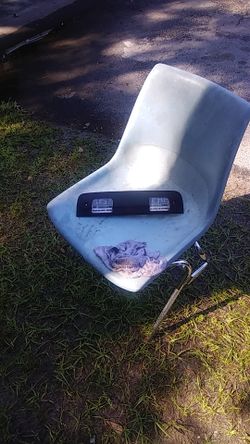 Third brake light 2011 dodge ram pick up