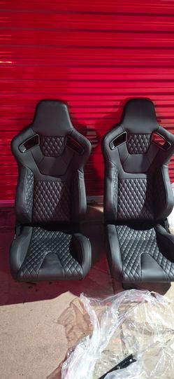 Set of black recliner seat with sliders