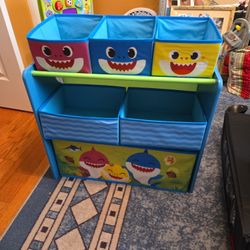 Baby Shark Bookshelf