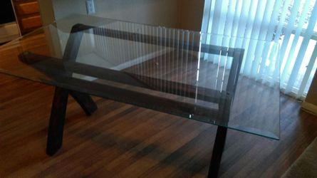 Kitchen Table! Free delivery!