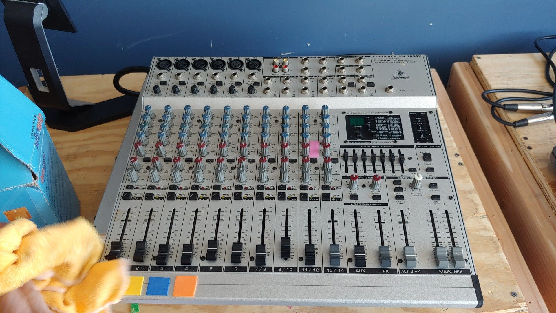 Behringer MX 1804X