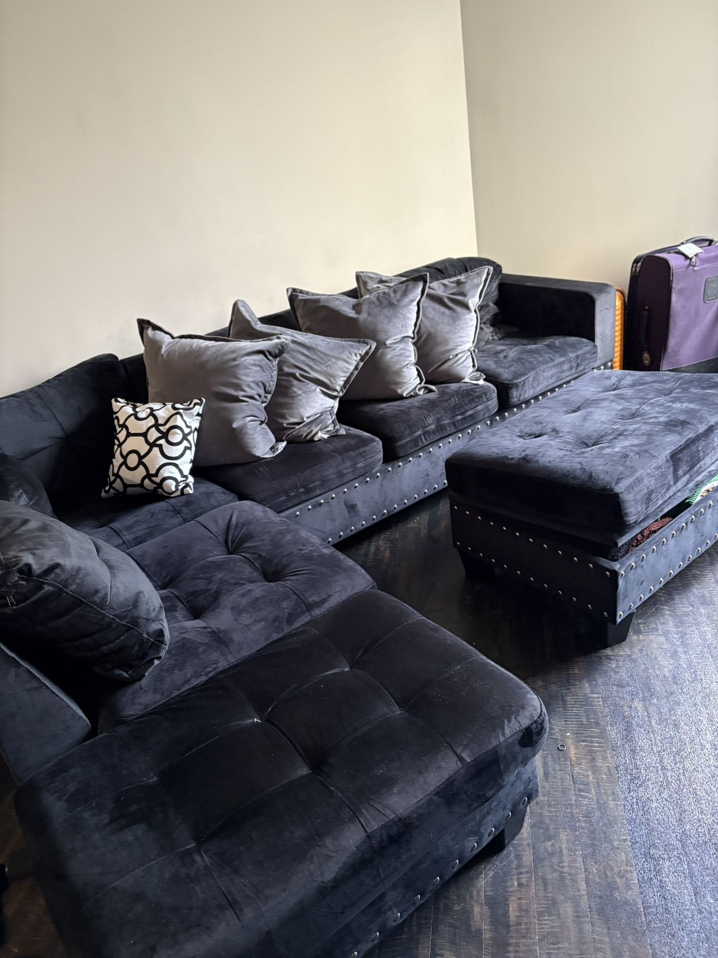 Black Sofa sectional W/ Ottoman