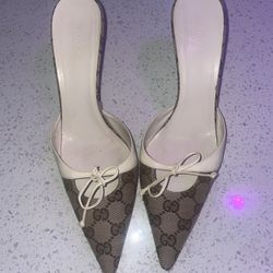 Vintage Authentic Gucci Heels