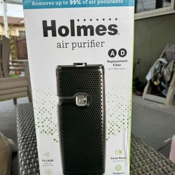 Holmes Air Purifier- Open Box - 25$(obo)