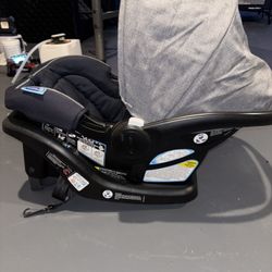 Graco Car seat & Base