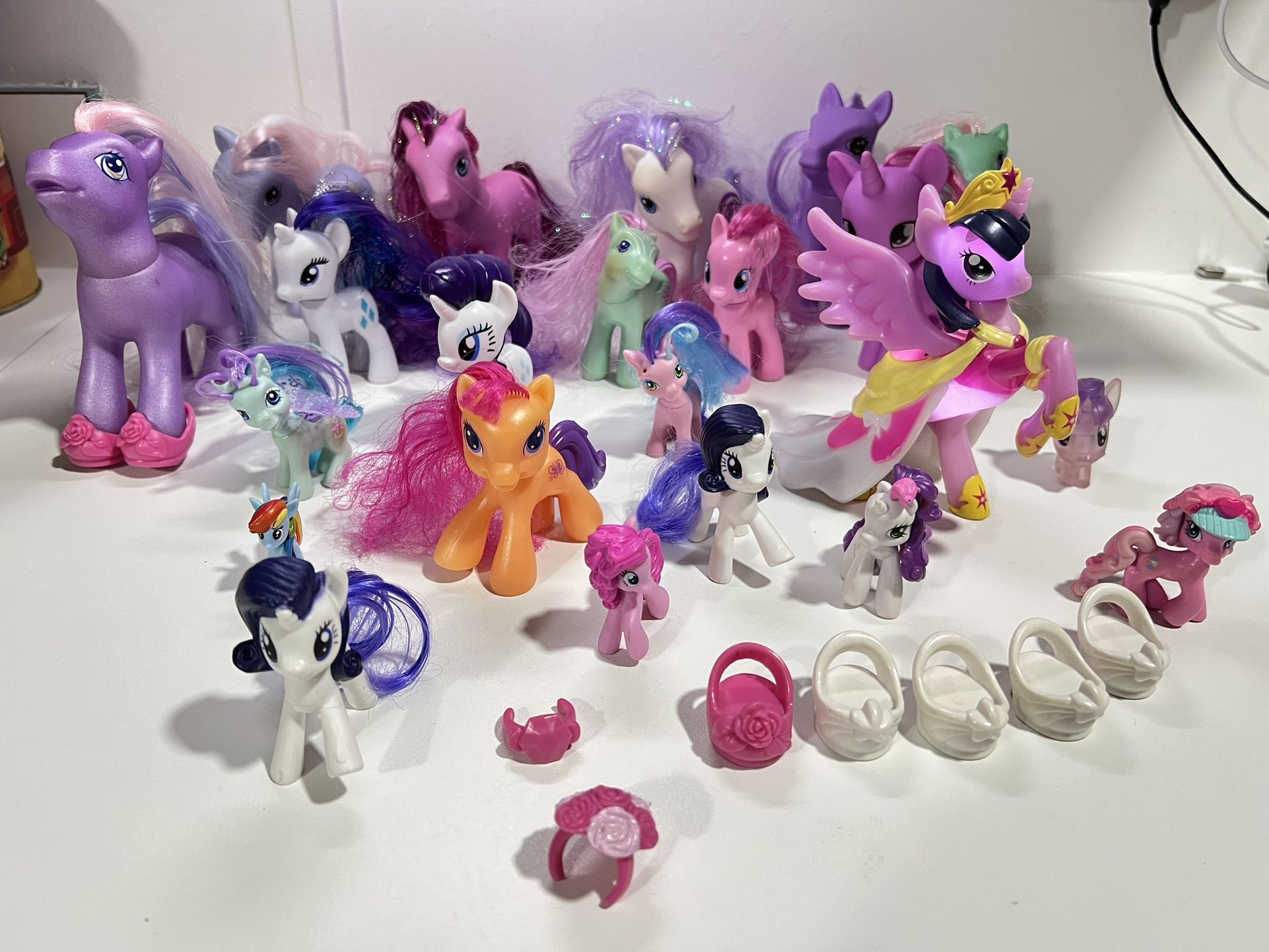 My Little Pony Doll Figure Lot Fashion 22 pieces