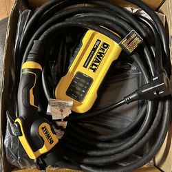 Dewalt portable electric vehicle Ev 120 -240 Volts  Level 2 Up To 32 Amps