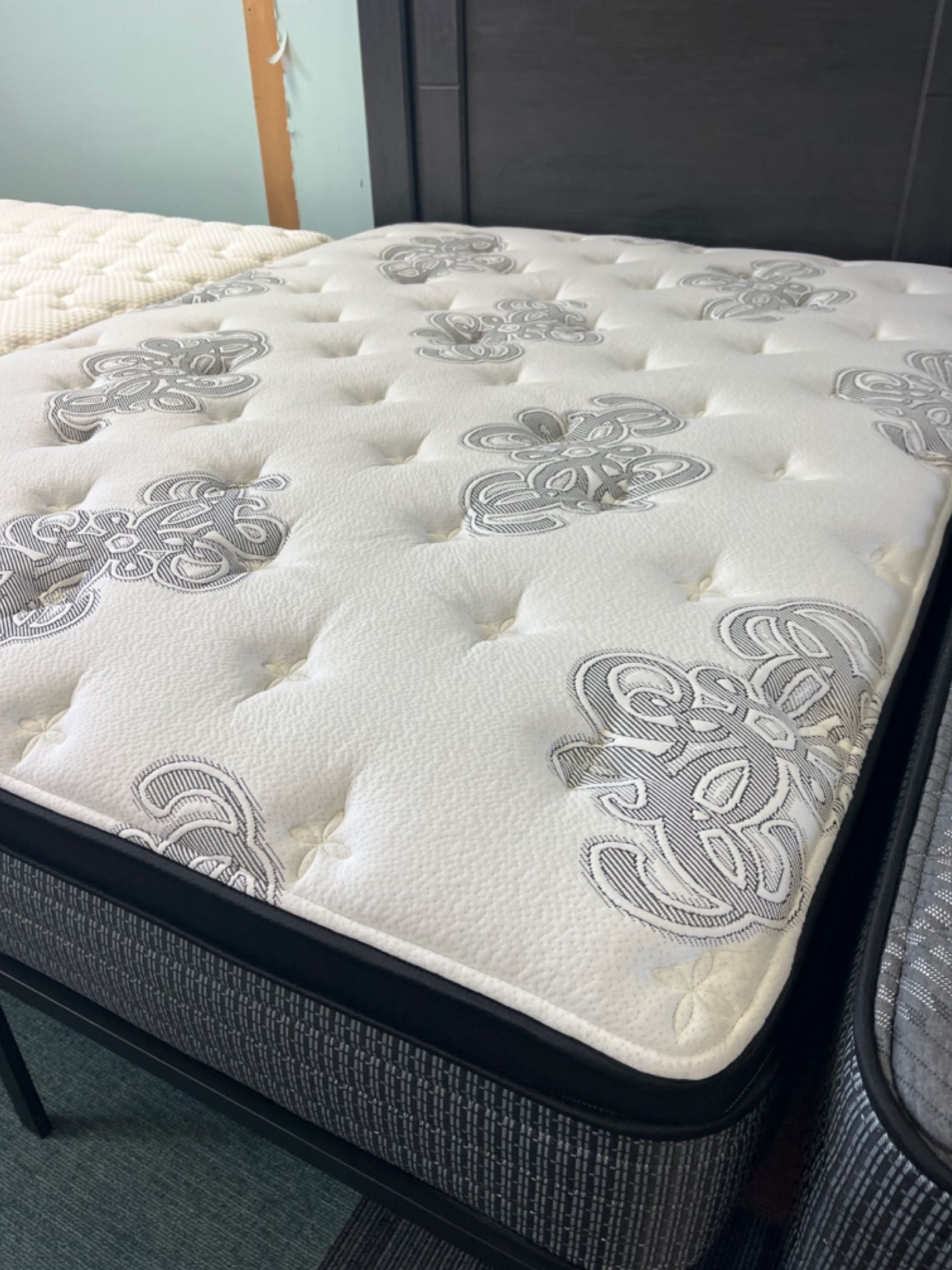 STOP SLEEPING LIKE CRAP! You Deserve A New Mattress!
