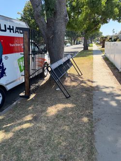 Free king bed frame (clean)