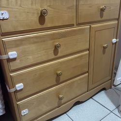 changing table and drawers 