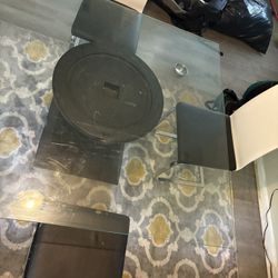 Dining Room Table And Chairs 