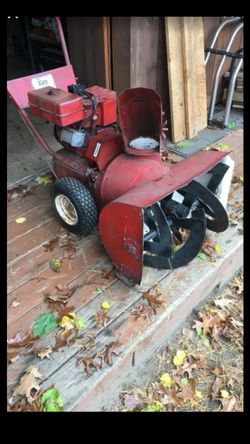 REO WHEEL HORSE SNOWBLOWER.
