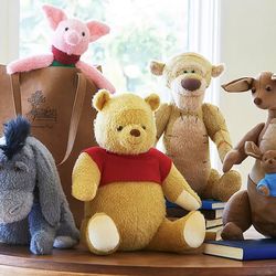 Disney Parks Store Winnie the Pooh Christopher Robin Movie Plush Set