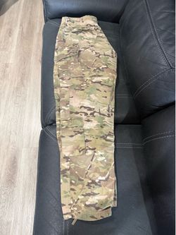 Army camo cargo pants LG