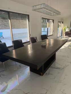 Large Extendable Dining Table – Modern Dark Wood
