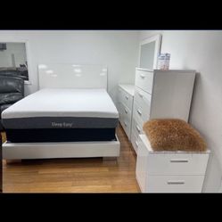 GORGEOUS WHITE RENAISSANCE QUEEN BED SET!$799!*SAME DAY DELIVERY*NO CREDIT NEEDED*EASY FINANCING*HUGE SALE*