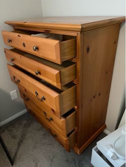 Solid Pine 5-Drawer Tall Dresser / Chest of Drawers