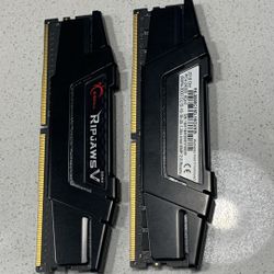 2X8GB (16GB DDR4)