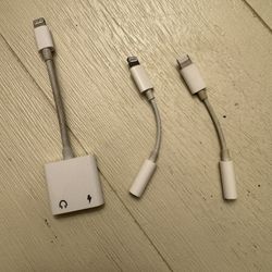 Apple Headphone Adaptor