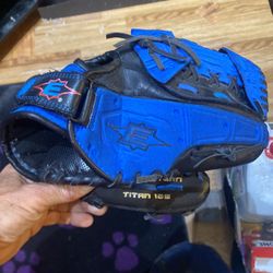 Easton Baseball Glove
