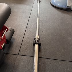 7ft Olympic Barbell (45lb) + Quick-Release Lock Collars
