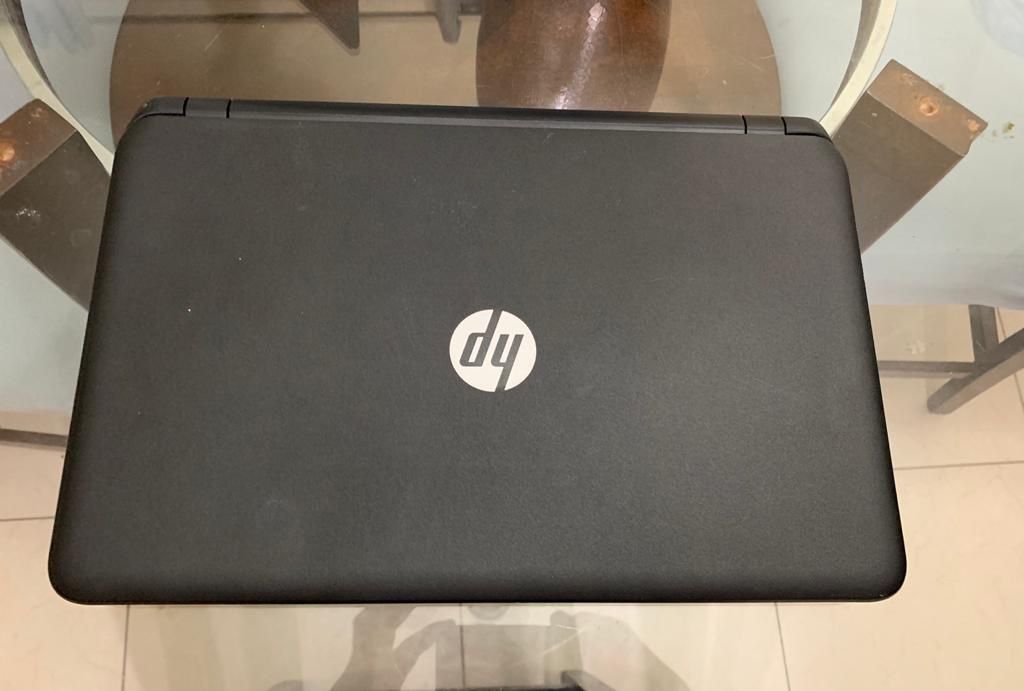 Laptop HP Touch Screen  Model 15-f387wm