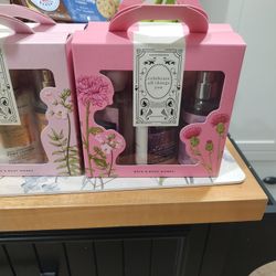 Bath And Body Works Mini Sets New