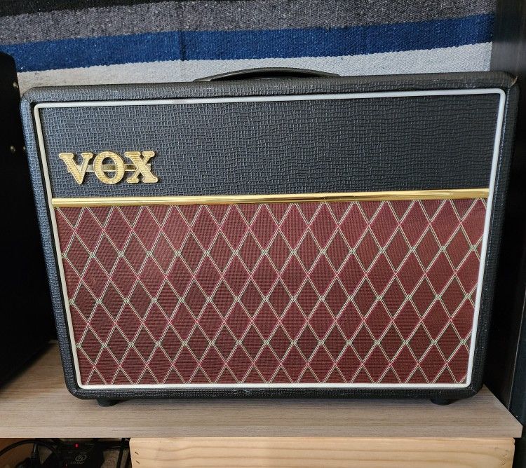 Vox AC10C1 Tube Guitar Amp Weber Speaker JJ Tubes