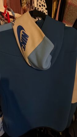 Nike tech
