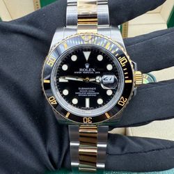 2010 Rolex Submariner Date 40mm two tone 18k yellow gold & stainless steel Black dial 116613LN ceramic bezel box and card full set