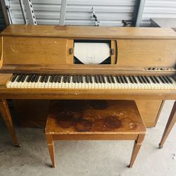 Wurlitzer  FREE. self player piano just come and pick it up in Monroe storage area