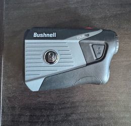 Bushnell Tour V5 rangefinder