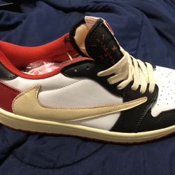 Jordan one retro low Og sz 11 travis scott