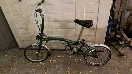 Brompton Folding Bike - Green 3-Speed - Excellent Condition