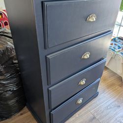4 Drawer Dresser