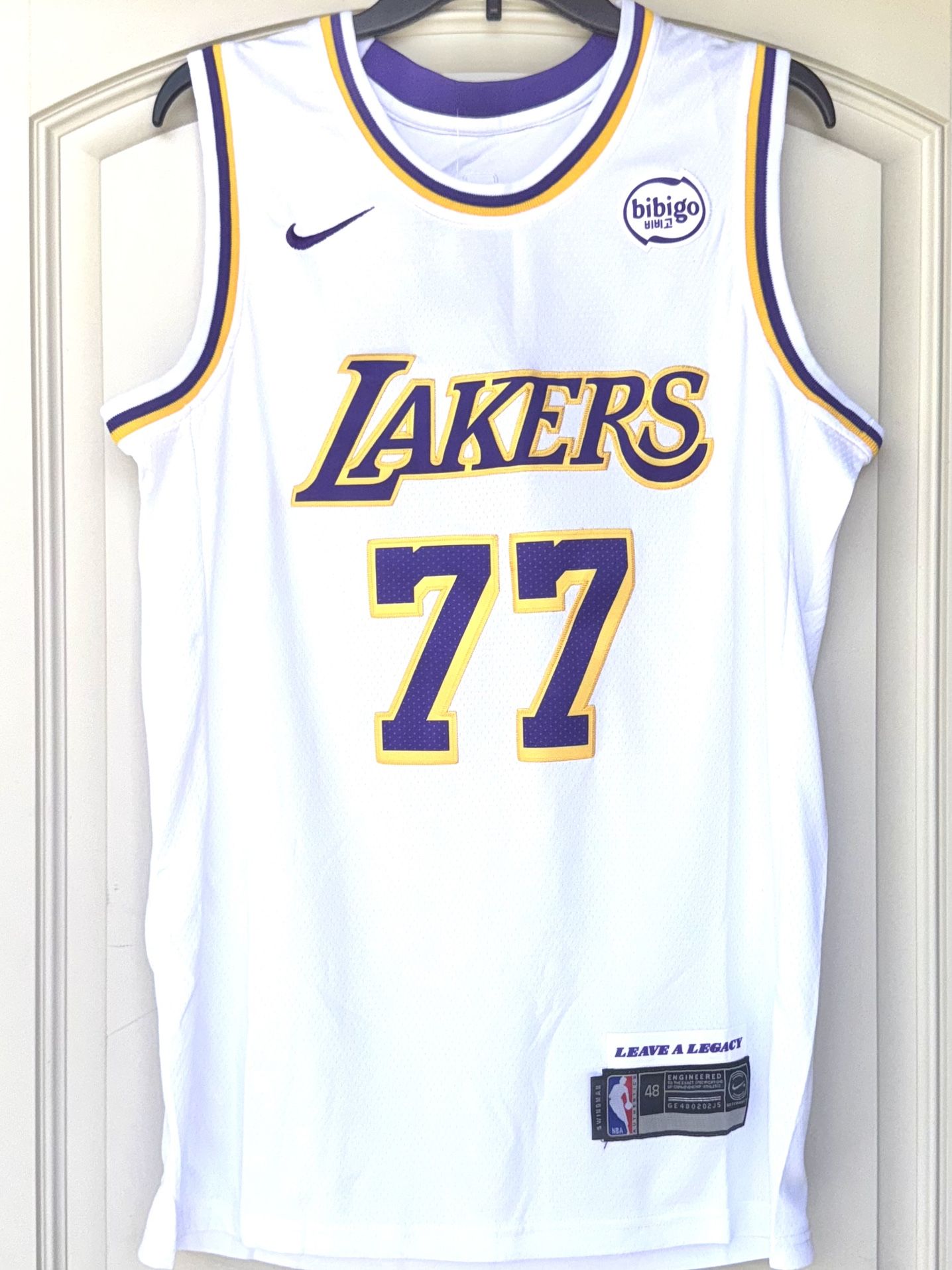 MEDIUM - LAKERS #77 LUKA DONCIC JERSEYS