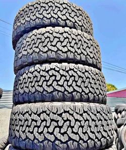 275/65/18 Bfgoodrich vendo un set de llantas usadas excelente condiciones de vida las 4 ✅🤩I am selling a set of used tires, all 4 in excellent living