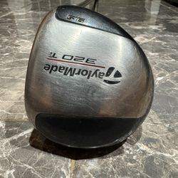 Men’s Right Handed Taylormade 320 Ti 9.5 Degree Golf Club Driver with New Grip!