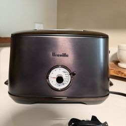 Breville Toast Select™ Luxe 2-Slice Toaster, Noir