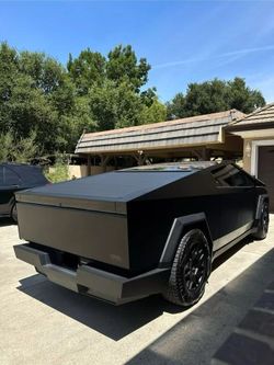 2024 Tesla Cybertruck