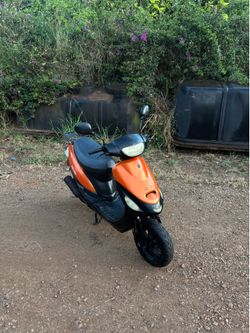 2021 Metro Moped Scooter
