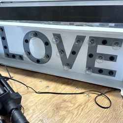 Light Up Love Sign
