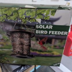 Solar Bird feeder Brand New