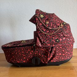 Luxury Bassinet - CYBEX Priam Lux Carry Cot (Rockstar Edition)