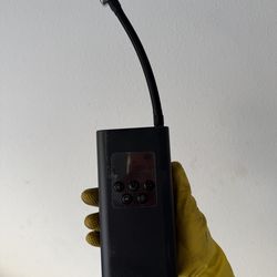 Tires air pump