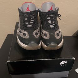 AIR JORDAN 11 RETRO LOW iE