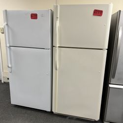 Frigidaire & Maytag 30” Wide Top Freezer Refrigerator In Excellent Condition 