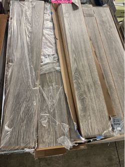 TrafficMaster Silverton Oak Laminate Flooring