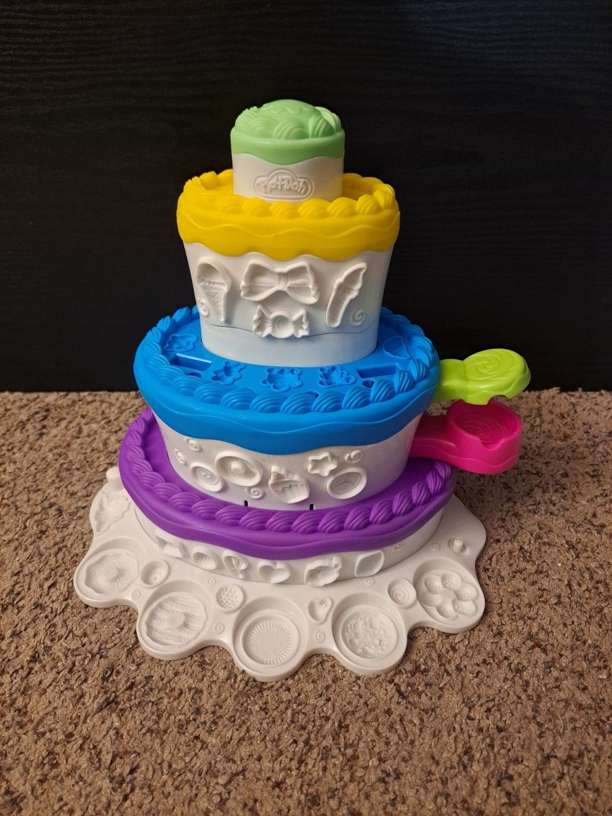 Play Doh Cake Mountain